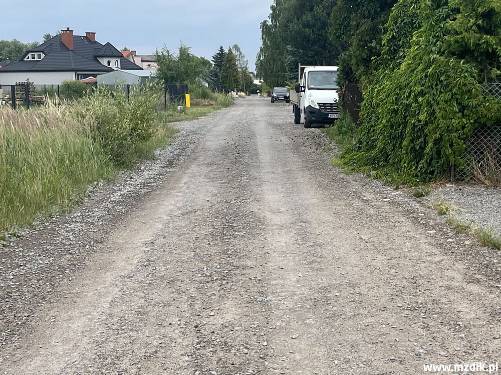 Ulica Taczowska znajduje się na granicy Radomia i gminy Zakrzew