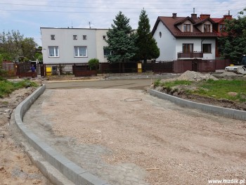 Wjazd na pętlę autobusową od strony północnej.