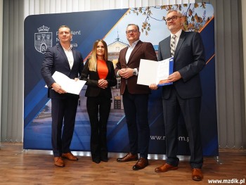 Umowę podpisano w obecności władz Radomia.