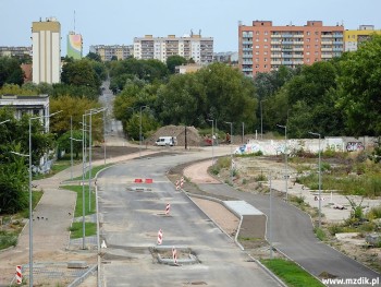 Widok na inwestycję z wiaduktu na Żeromskiego.