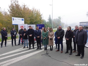 Otwarcie było pod wiaduktem na Żeromskiego.