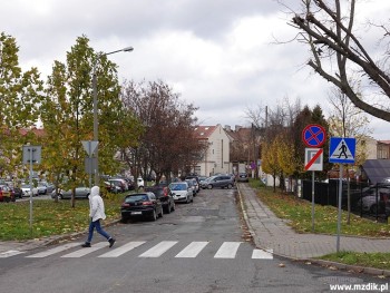 Wlot ulicy Bernardyńskiej do ulicy Tochtermana.