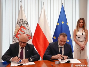 Podpisanie umowy pomiędzy MZDiK a firmą Maxto.