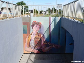 Mural w przejściu podziemnym na Gołębiowie I.