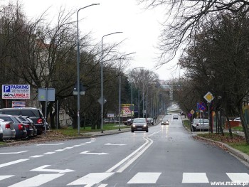 Widok na wyremontowaną całą ulicę Szklaną.
