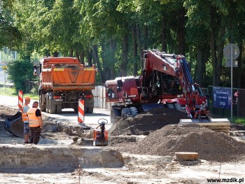 Na ulicy Sadkowskiej trwają teraz roboty ziemne.
