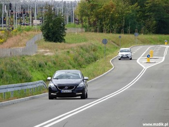 Pierwsze samochody korzystające z trasy N-S.