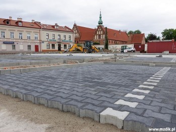 Inwestycja na tle Klasztoru Ojców Bernardynów.