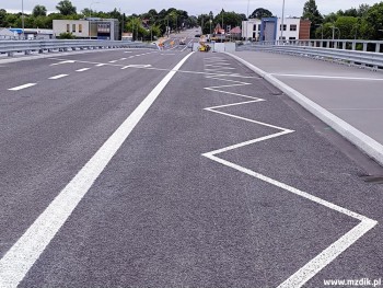 Na wiaduktach będą zatrzymywały się autobusy.