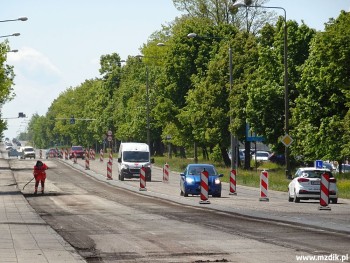 Prace porządkowe po sfrezowaniu nawierzchni.