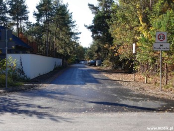 Ulica Rodziny Graboszów jest obecnie asfaltowa.