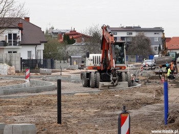 Zarys nowego skrzyżowania z ruchem okrężnym.