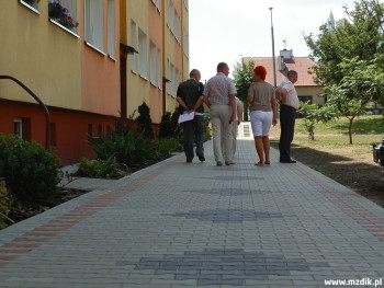 Wyremontowany chodnik przy Okulickiego 80.
