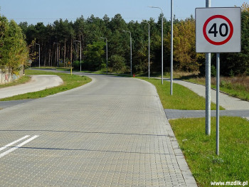 Droga do strefy przemysłowej na Wincentowie.