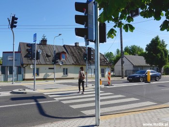 Sygnalizacja na przejściu przez ulicę Lubelską.