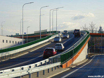 Nowy wiadukt nad torami na Młodzianowskiej.