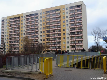Nowa kładka nad ulicą Osiedlową na Ustroniu.